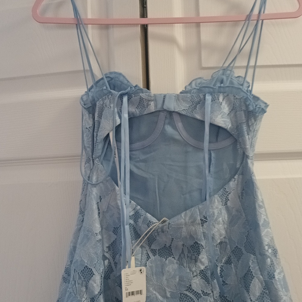 Dress - Picture 15 of 16